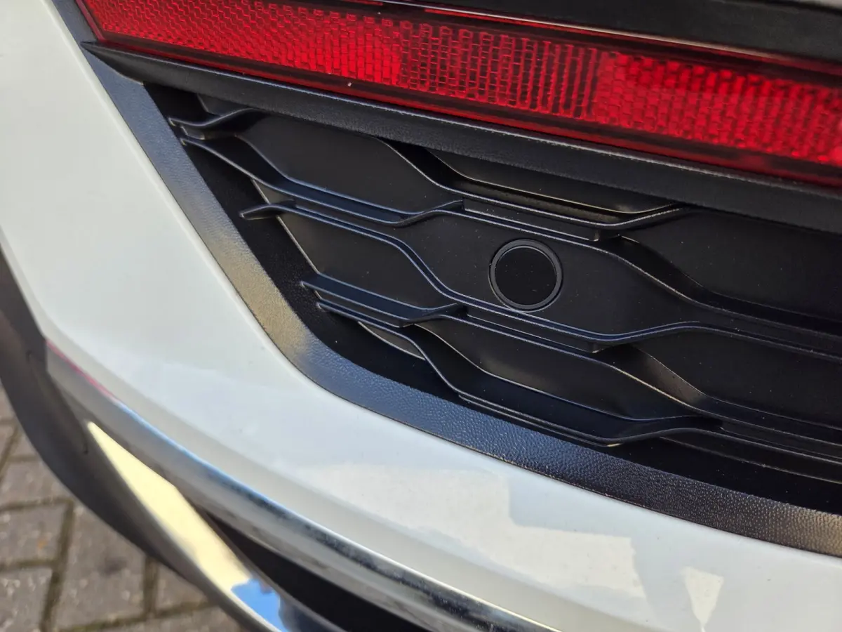 1.5 TSI Style Business Automaat/ Elektrische achterklep/ Stoel+Stuurverwarming/ Navigatie/ Rijklaarprijs!