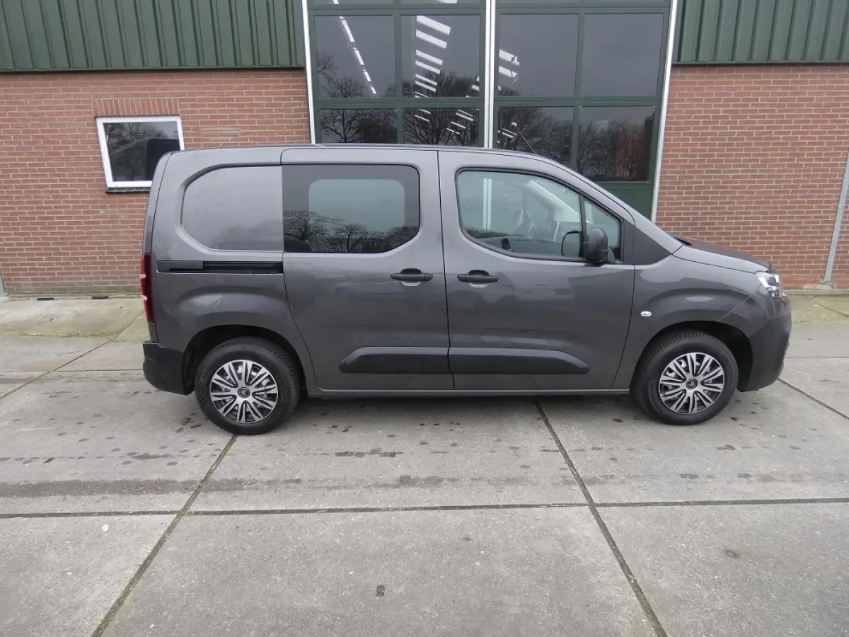 1.5 BlueHDI Club * navi/camera* 3 zits*