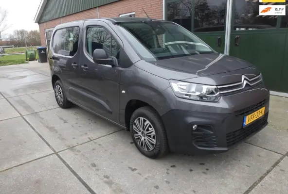 1.5 BlueHDI Club * navi/camera* 3 zits*