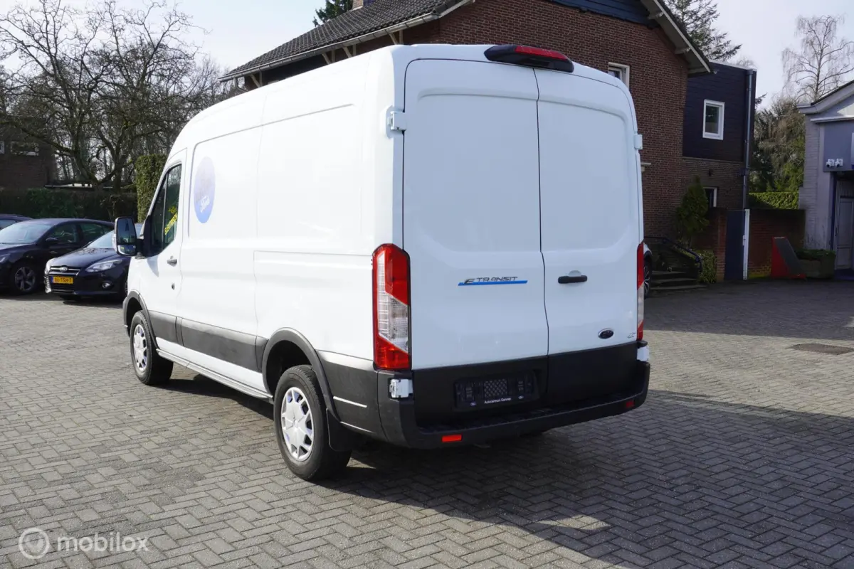 350 L2H2 Trend 68 kWh