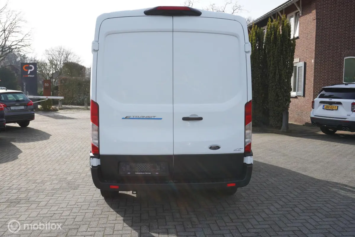 350 L2H2 Trend 68 kWh