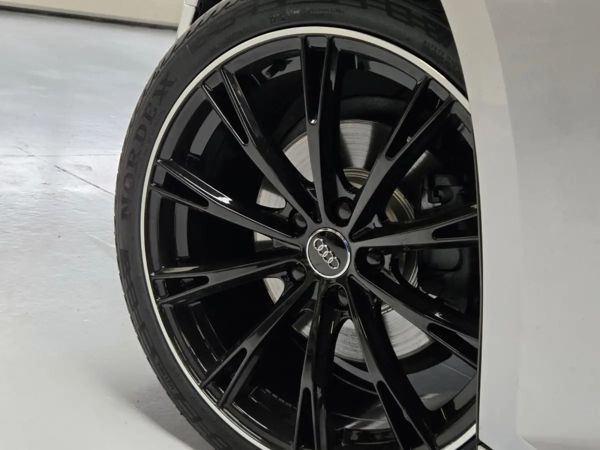 1.4 TFSI S-line | Pano | 19Inch I ABT velgen