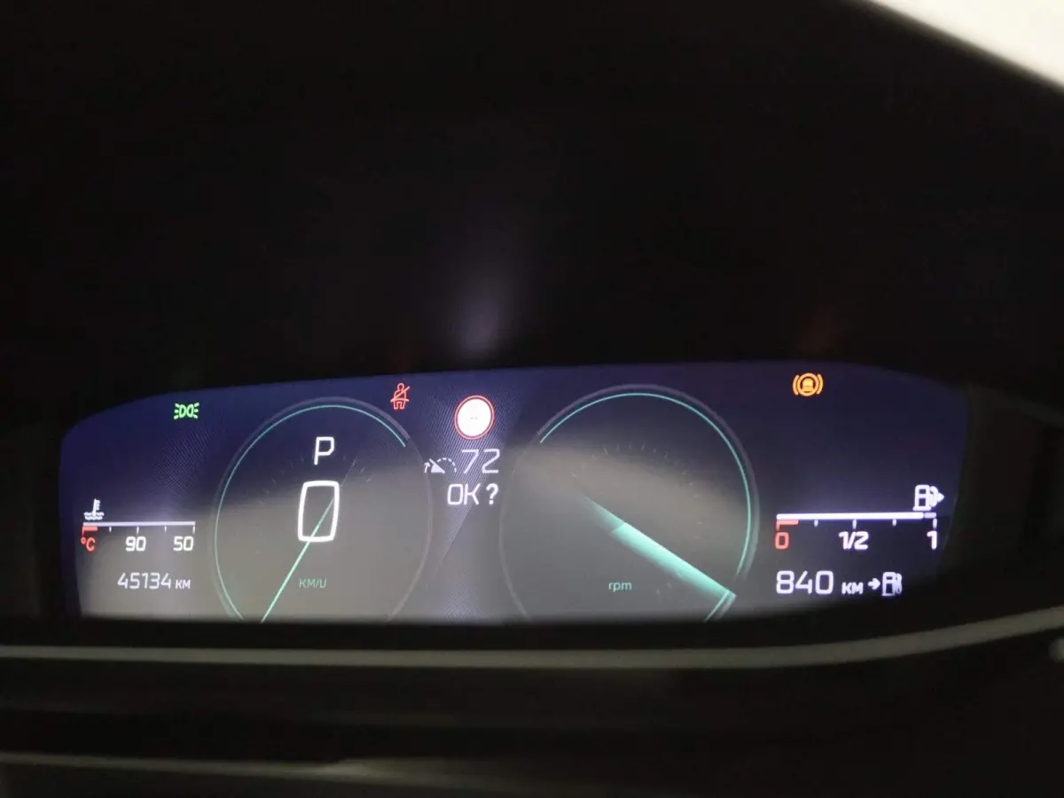 1.5 BlueHDi Allure Pack Business AUTOMAAT | Half-Leder | Apple Carplay / Android Auto | 360 Camera | Dodehoekdetectie | Led-Koplampen | Sfeerverlichting | Keyless | Adaptieve Cruise Control 