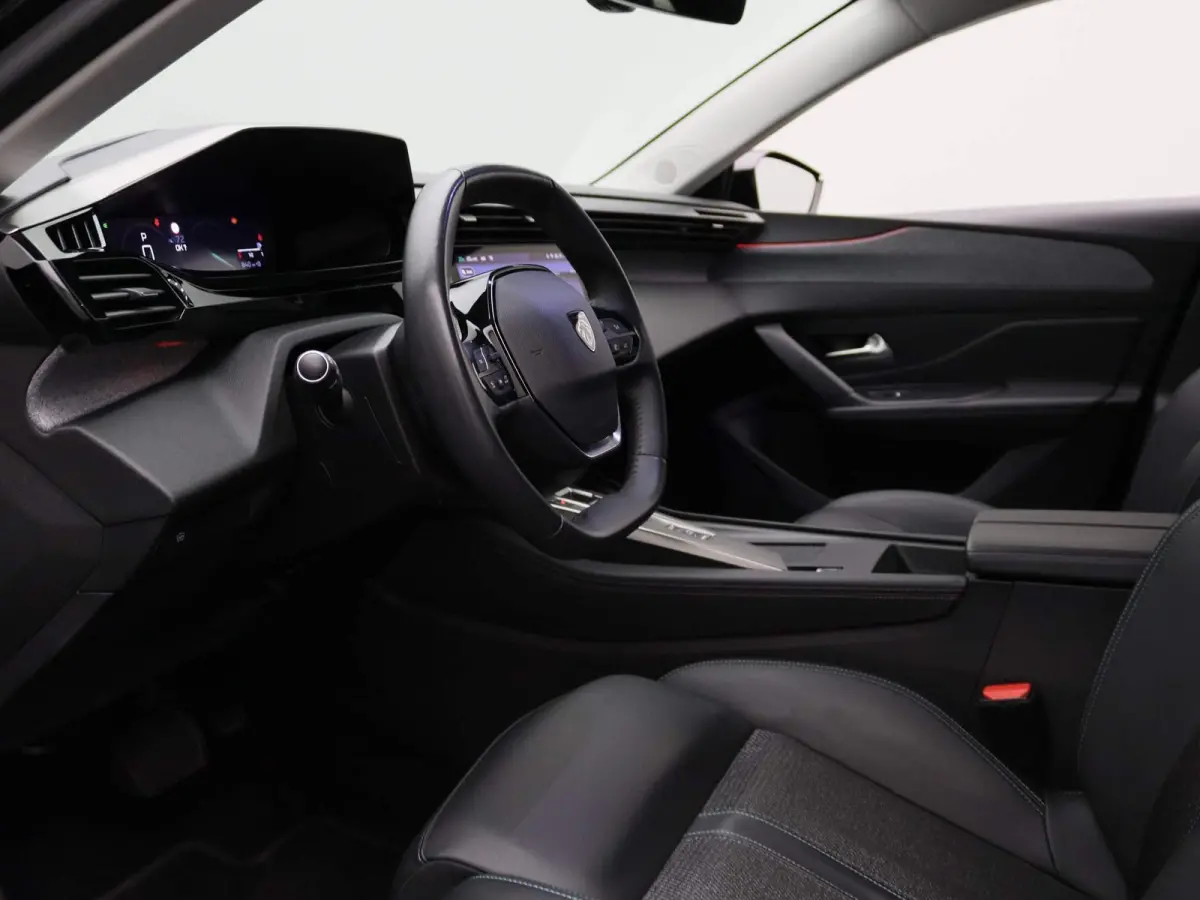 1.5 BlueHDi Allure Pack Business AUTOMAAT | Half-Leder | Apple Carplay / Android Auto | 360 Camera | Dodehoekdetectie | Led-Koplampen | Sfeerverlichting | Keyless | Adaptieve Cruise Control 