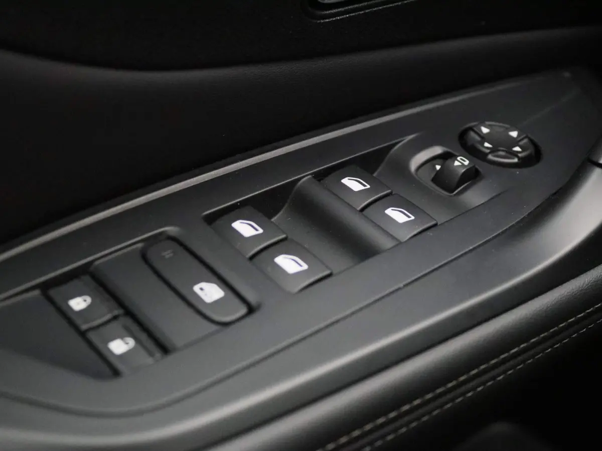 1.5 BlueHDi Allure Pack Business AUTOMAAT | Half-Leder | Apple Carplay / Android Auto | 360 Camera | Dodehoekdetectie | Led-Koplampen | Sfeerverlichting | Keyless | Adaptieve Cruise Control 