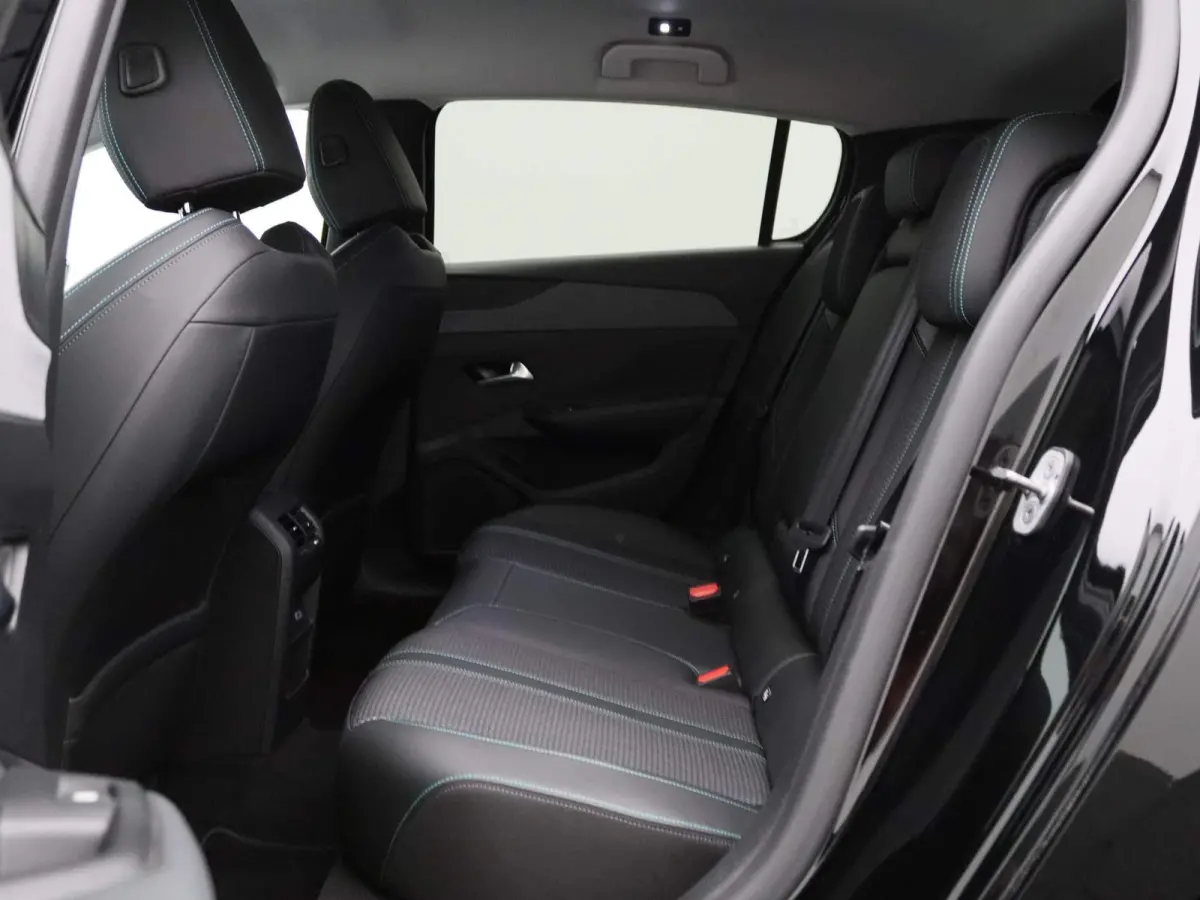1.5 BlueHDi Allure Pack Business AUTOMAAT | Half-Leder | Apple Carplay / Android Auto | 360 Camera | Dodehoekdetectie | Led-Koplampen | Sfeerverlichting | Keyless | Adaptieve Cruise Control 
