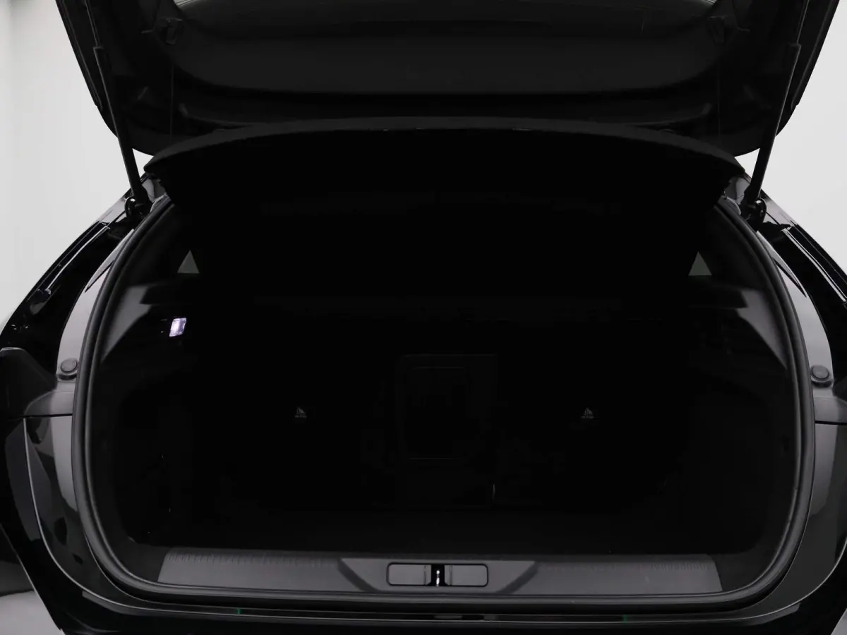 1.5 BlueHDi Allure Pack Business AUTOMAAT | Half-Leder | Apple Carplay / Android Auto | 360 Camera | Dodehoekdetectie | Led-Koplampen | Sfeerverlichting | Keyless | Adaptieve Cruise Control 