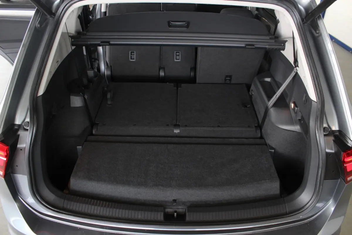 1.4 TSI Comfortline Business 7-persoons | Trekhaak | LED Matrix | Adapt. Cruise | Carplay | Navi | 18" LMV | PDC V+A