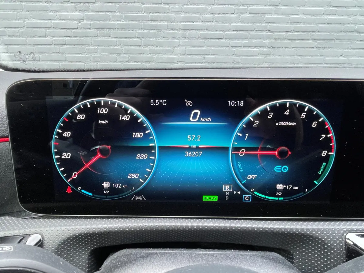 250 e AMG - Trekhaak - Accu garantie - MBUX Plus - Camera - Apple car play - Extra zuinig etc etc!