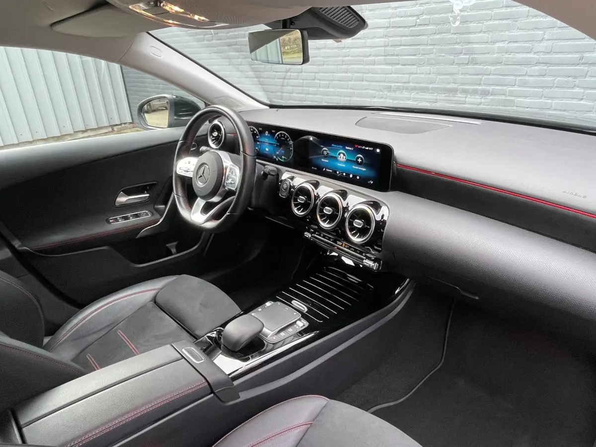 250 e AMG - Trekhaak - Accu garantie - MBUX Plus - Camera - Apple car play - Extra zuinig etc etc!