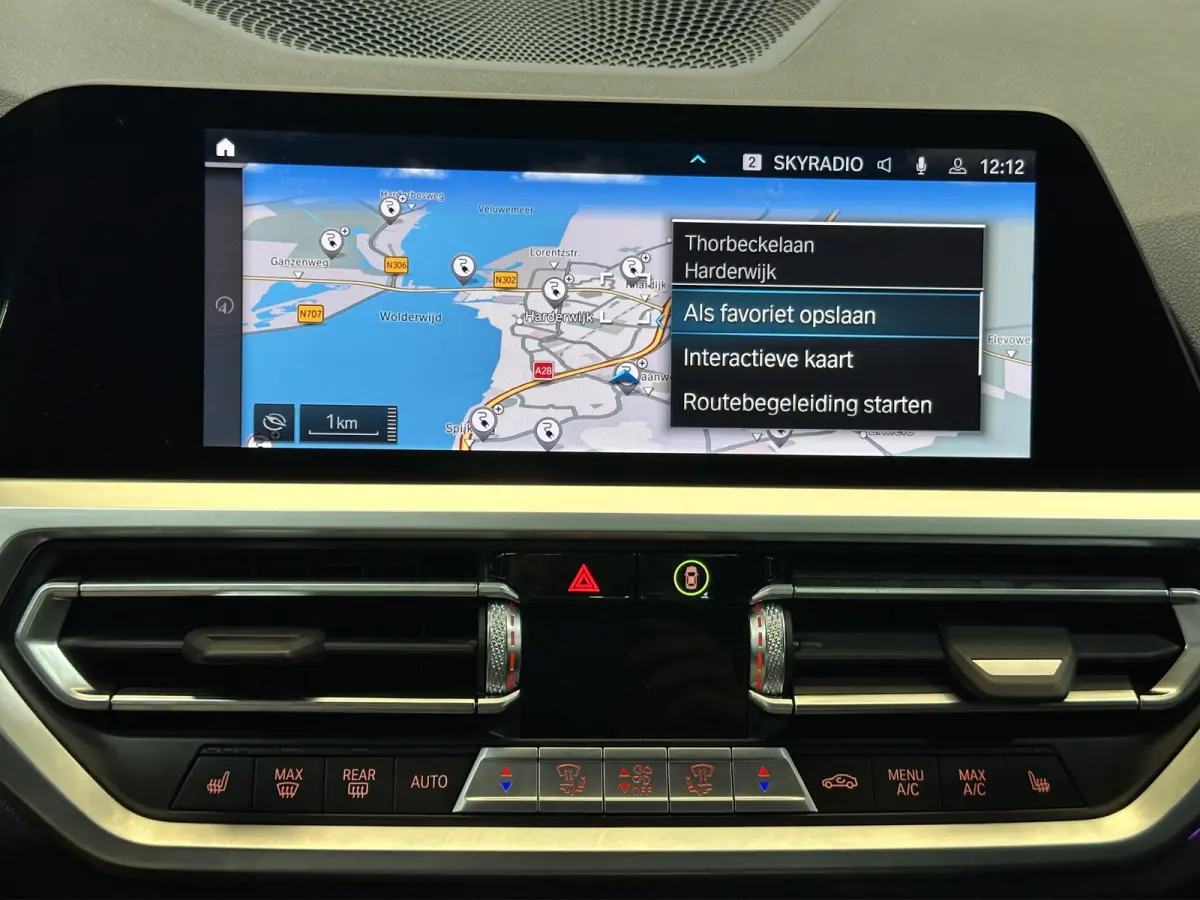 330e xDrive | Achteruitrijcamera | Apple Carplay/Android Auto|telefoonintegratie premium | Audio installatie premium