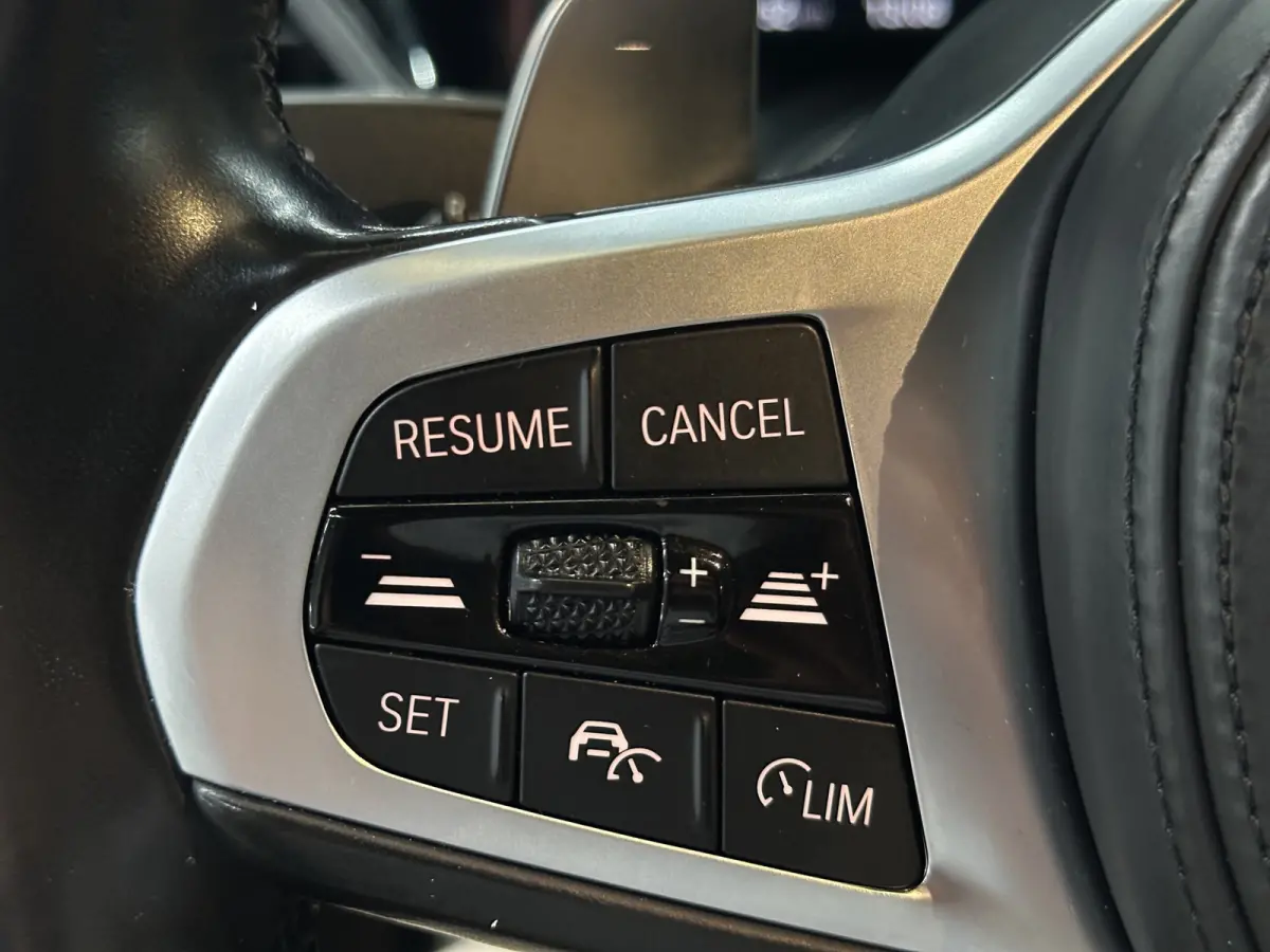 330e xDrive | Achteruitrijcamera | Apple Carplay/Android Auto|telefoonintegratie premium | Audio installatie premium