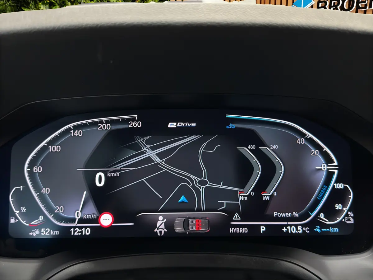 330e xDrive | Achteruitrijcamera | Apple Carplay/Android Auto|telefoonintegratie premium | Audio installatie premium