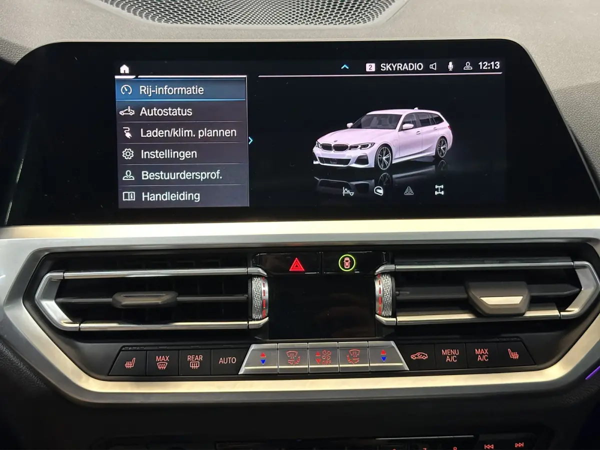 330e xDrive | Achteruitrijcamera | Apple Carplay/Android Auto|telefoonintegratie premium | Audio installatie premium