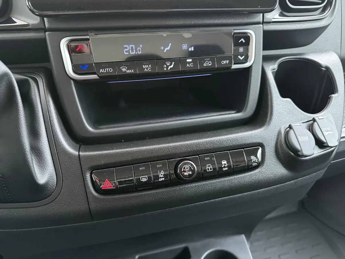 35 L2H2 BlueHDI 140pk Automaat | NIEUW BPM VRIJ | CAMERA | PDC | CRUISE | CLIMA | CARPLAY | | Achteruitrijcamera | Airco | Cruise control