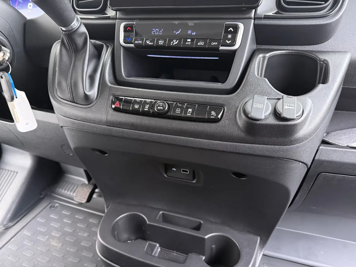 35 L2H2 BlueHDI 140pk Automaat | NIEUW BPM VRIJ | CAMERA | PDC | CRUISE | CLIMA | CARPLAY | | Achteruitrijcamera | Airco | Cruise control