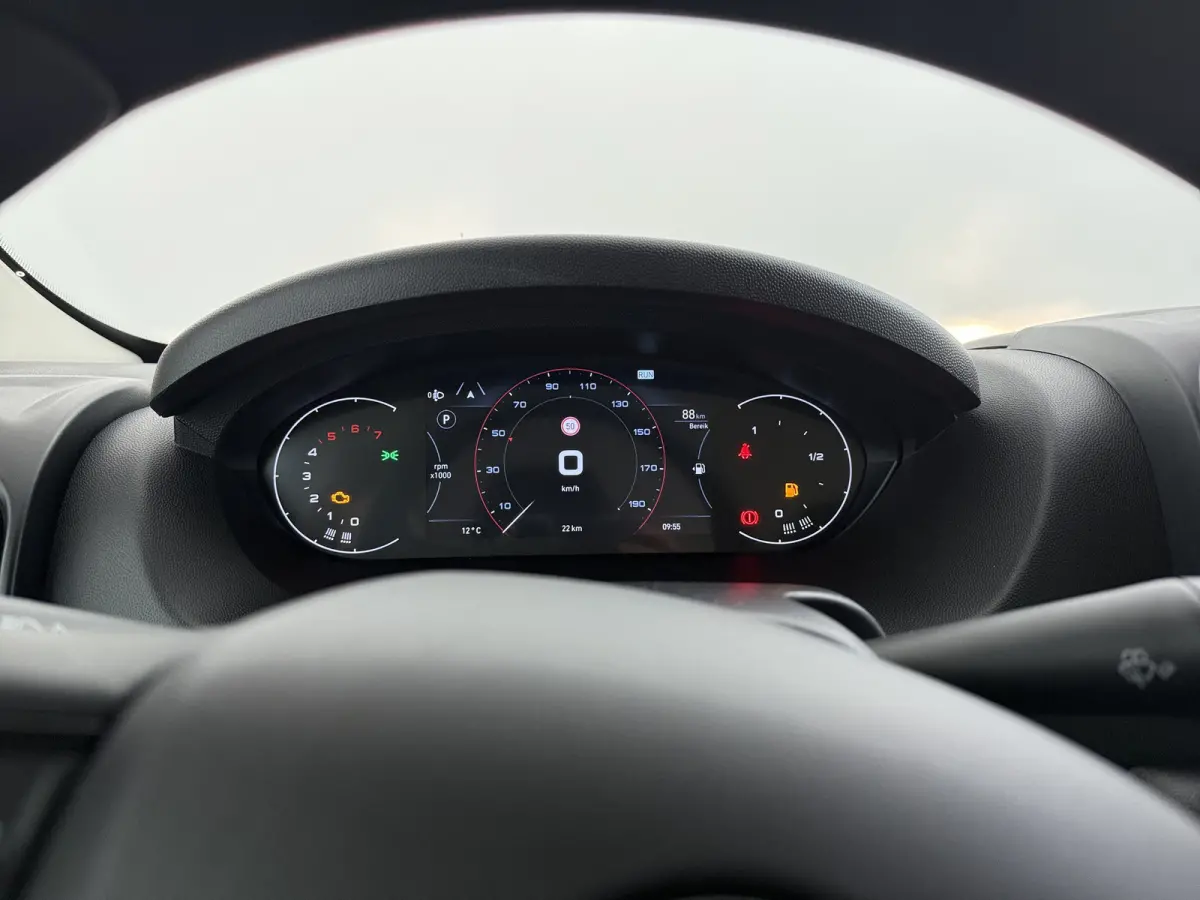35 L2H2 BlueHDI 140pk Automaat | NIEUW BPM VRIJ | CAMERA | PDC | CRUISE | CLIMA | CARPLAY | | Achteruitrijcamera | Airco | Cruise control