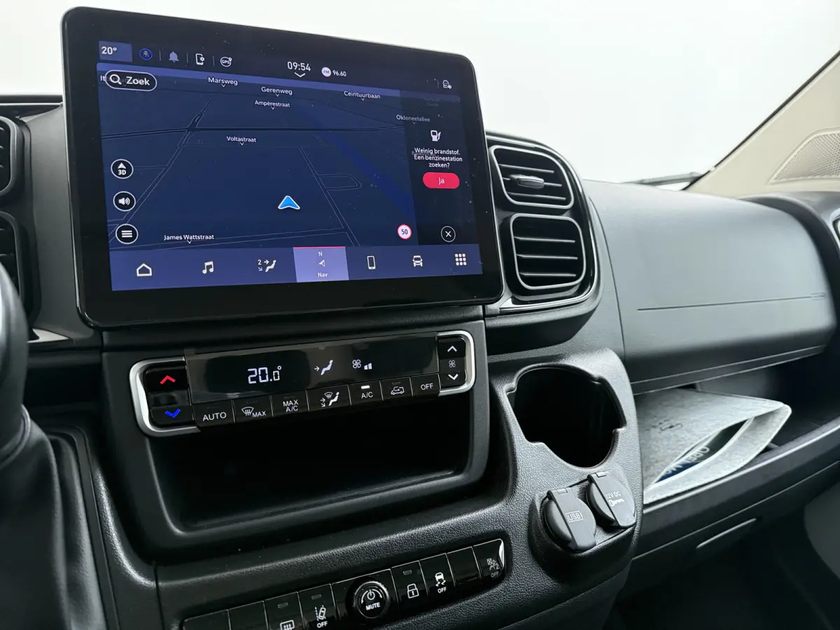35 L2H2 BlueHDI 140pk Automaat | NIEUW BPM VRIJ | CAMERA | PDC | CRUISE | CLIMA | CARPLAY | | Achteruitrijcamera | Airco | Cruise control