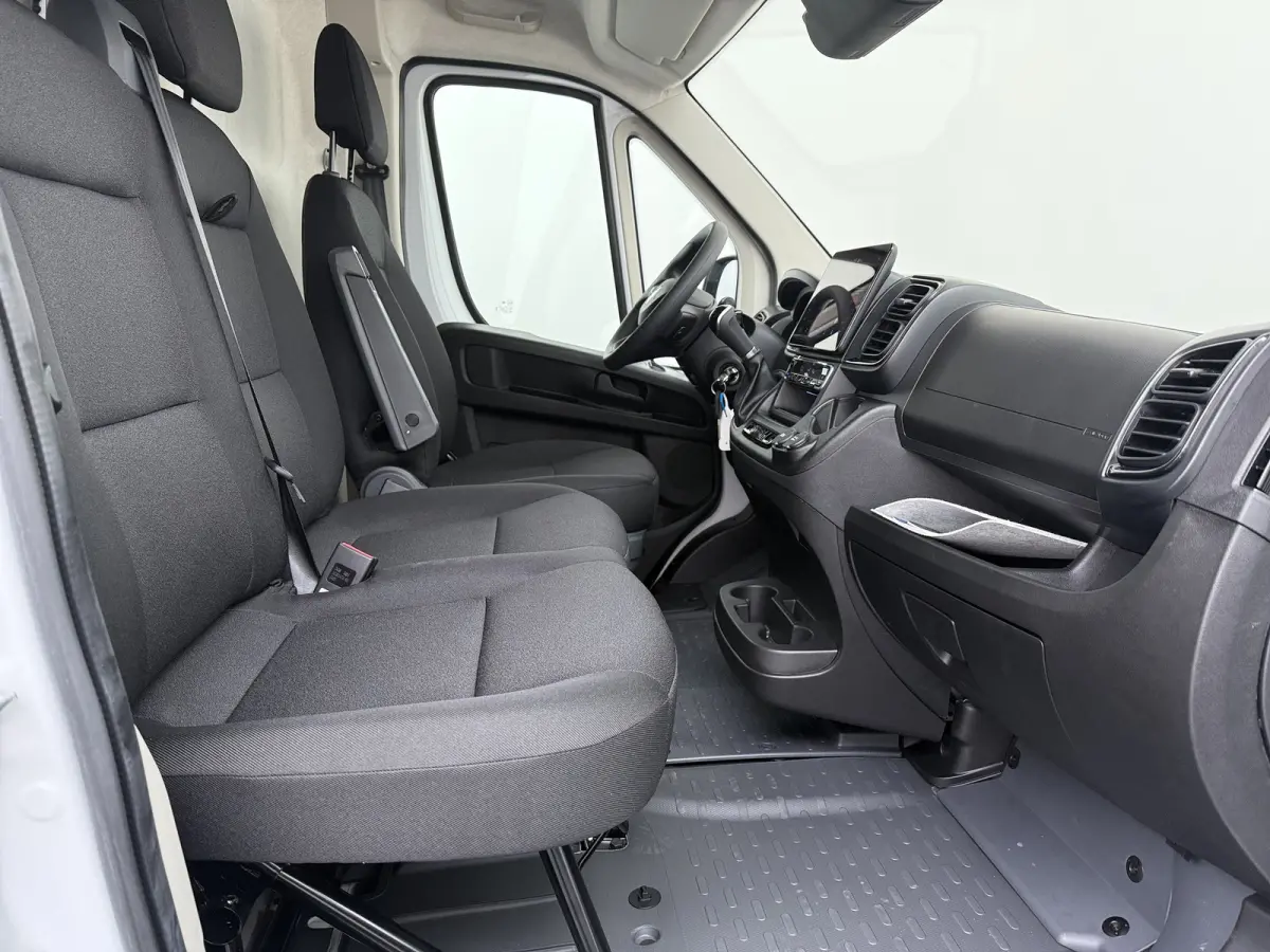 35 L2H2 BlueHDI 140pk Automaat | NIEUW BPM VRIJ | CAMERA | PDC | CRUISE | CLIMA | CARPLAY | | Achteruitrijcamera | Airco | Cruise control