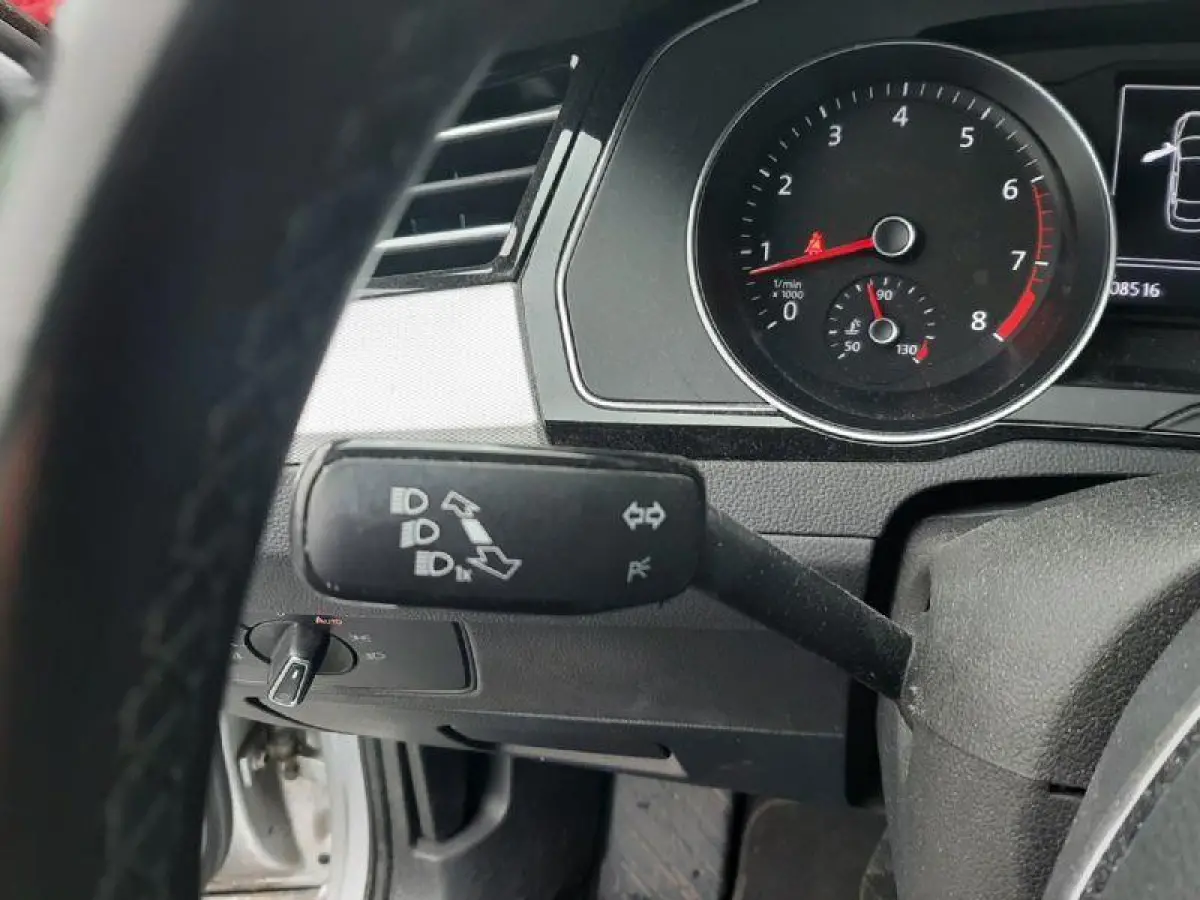 1.4 TSI Comfortline Business led navi cruise dsg app carplay apk1-2027