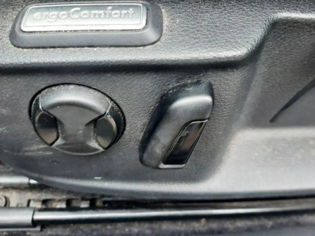 1.4 TSI Comfortline Business led navi cruise dsg app carplay apk1-2027