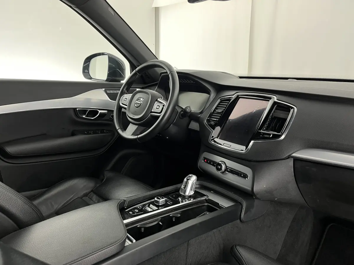2.0 T8 Twin Engine AWD Inscription [ 7-Pers. ] (INCL-BTW) Aut. *PANO | HEAD-UP | LUXURY-LEATHER | FULL-LED | DIGI-COCKPIT | NAVI-FULLMAP | CARPLAY | ECC | HEATED-COMFORTSEATS | LANE-ASSIST |