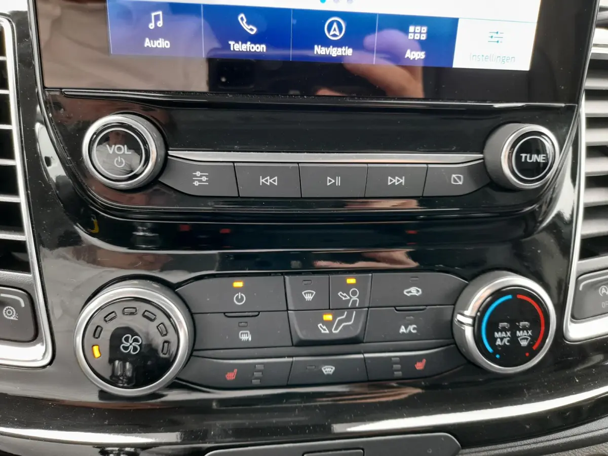 290 2.0 TDCI L2H1 Sport Edition 170PK Airco Navigatie Apple Carplay/Android Auto ACC Bluetooth Trekhaak Stoelverwarming Verwarmbare voorruit