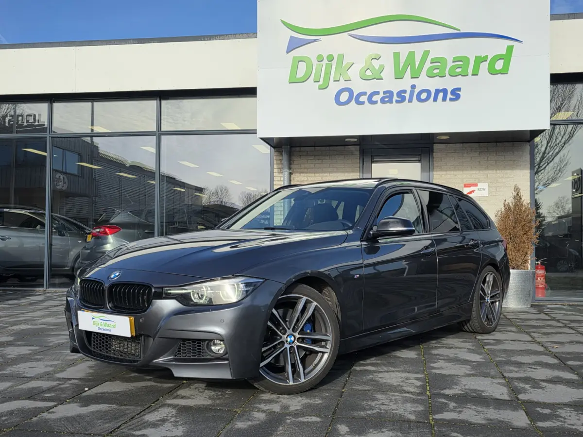 318i M-Sport Corporate Lease Automaat – Pano – HUD – Leder – Camera – NAP –