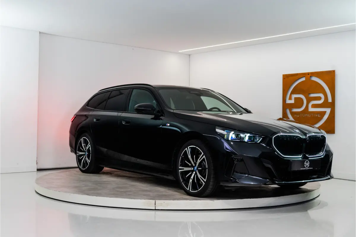 530e High Executive M Sport 300PK | Pano | H/K | Sfeer | Driving Ass. Pro | Fabrieksgarantie