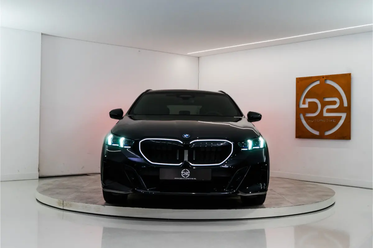 530e High Executive M Sport 300PK | Pano | H/K | Sfeer | Driving Ass. Pro | Fabrieksgarantie