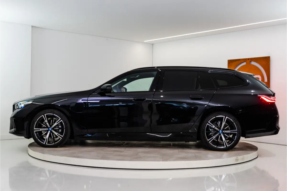 530e High Executive M Sport 300PK | Pano | H/K | Sfeer | Driving Ass. Pro | Fabrieksgarantie