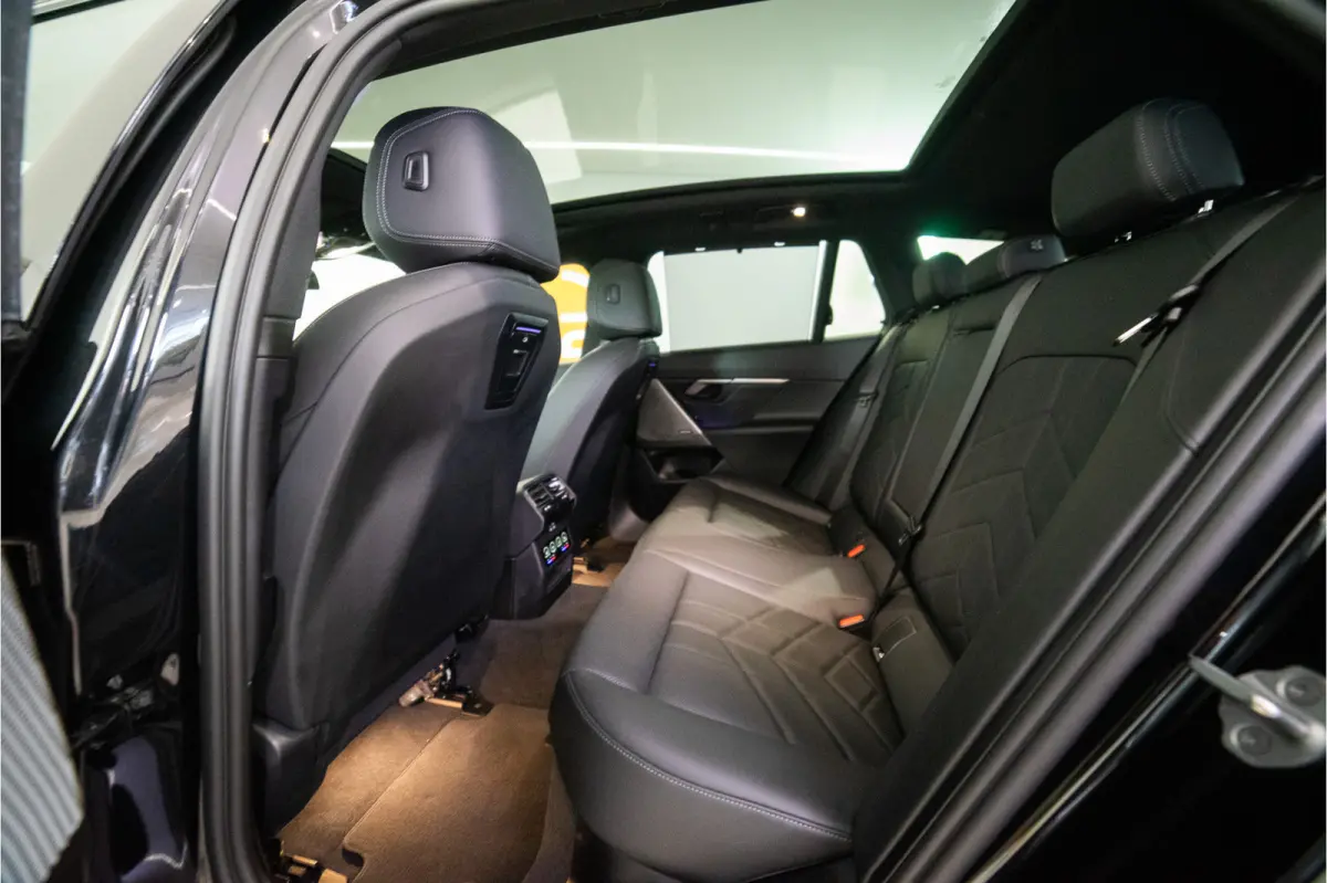 530e High Executive M Sport 300PK | Pano | H/K | Sfeer | Driving Ass. Pro | Fabrieksgarantie