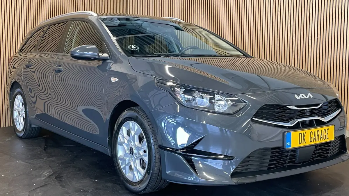 1.0 T-GDi DynamicLine|APPLE CARPLAY|ANDROID AUTO|STOEL+STUURVERW|CAMERA|CRUISE,CLIMATE CTRL|1E EIG.|INCL.BTW|