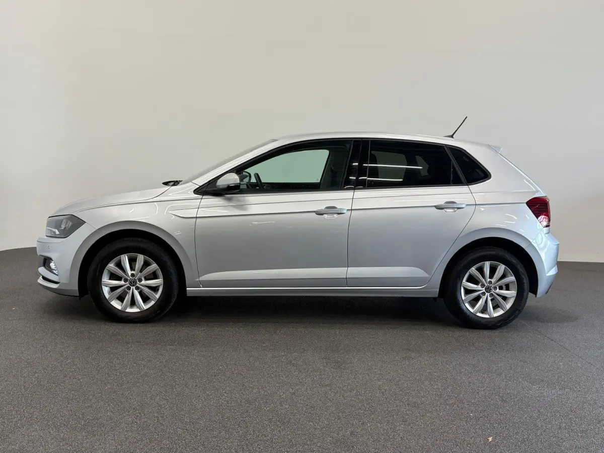 1.0 TSI 110pk DSG Highline Navigatie Apple Carplay Android Auto Parkeersensoren Adaptive Cruise Control Stoelverwarming Getinte ramen Climatronic