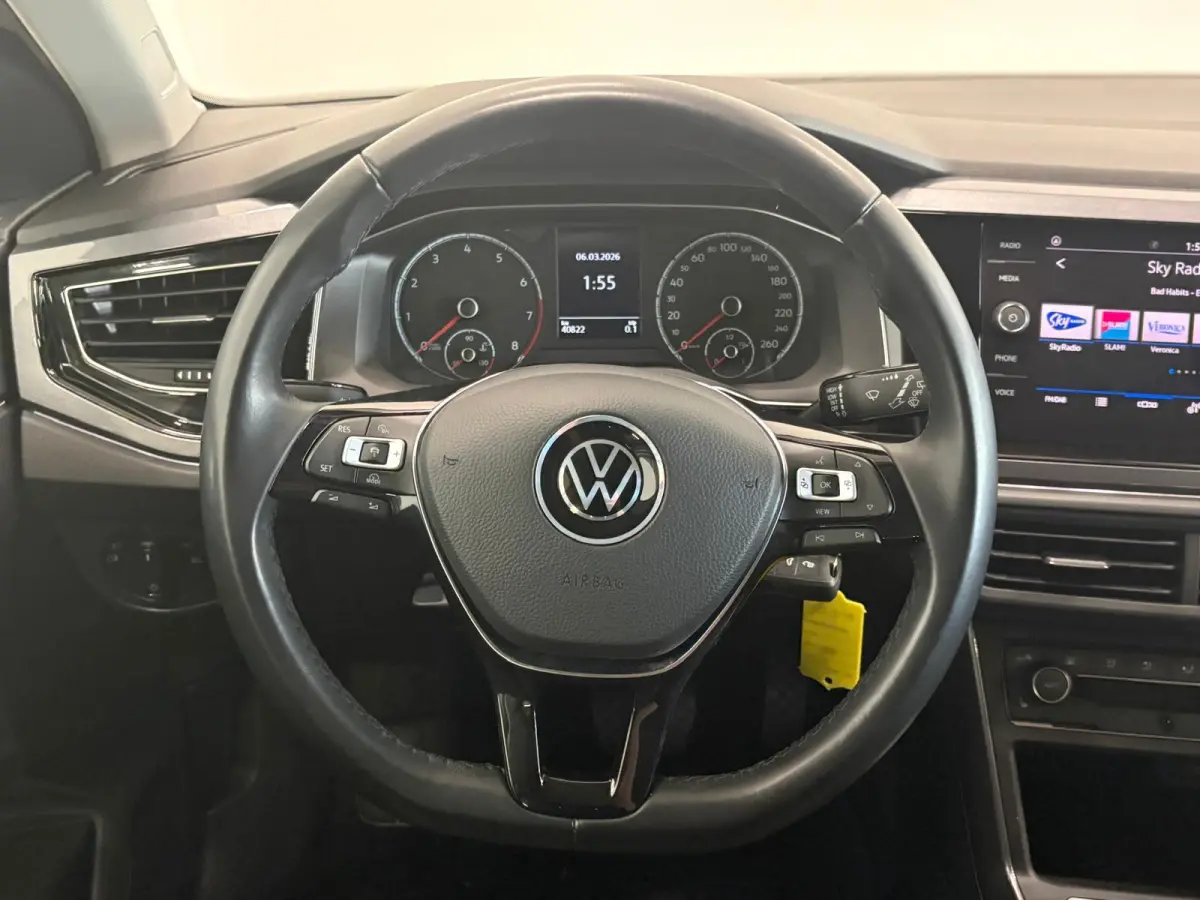 1.0 TSI 110pk DSG Highline Navigatie Apple Carplay Android Auto Parkeersensoren Adaptive Cruise Control Stoelverwarming Getinte ramen Climatronic