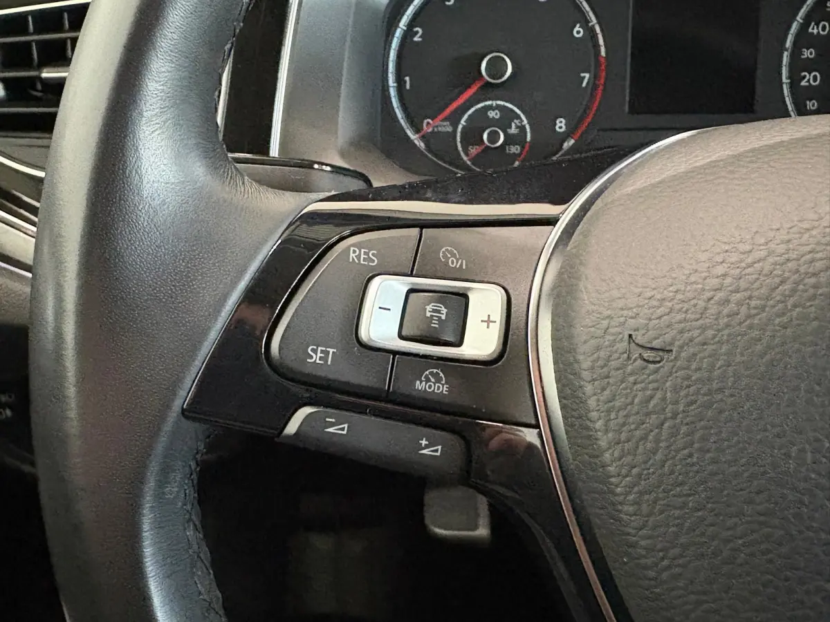 1.0 TSI 110pk DSG Highline Navigatie Apple Carplay Android Auto Parkeersensoren Adaptive Cruise Control Stoelverwarming Getinte ramen Climatronic
