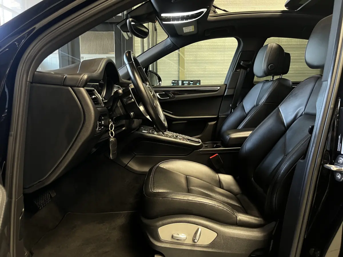 3.0 S Bose, Navi, Pano, 21inch, Luchtvering