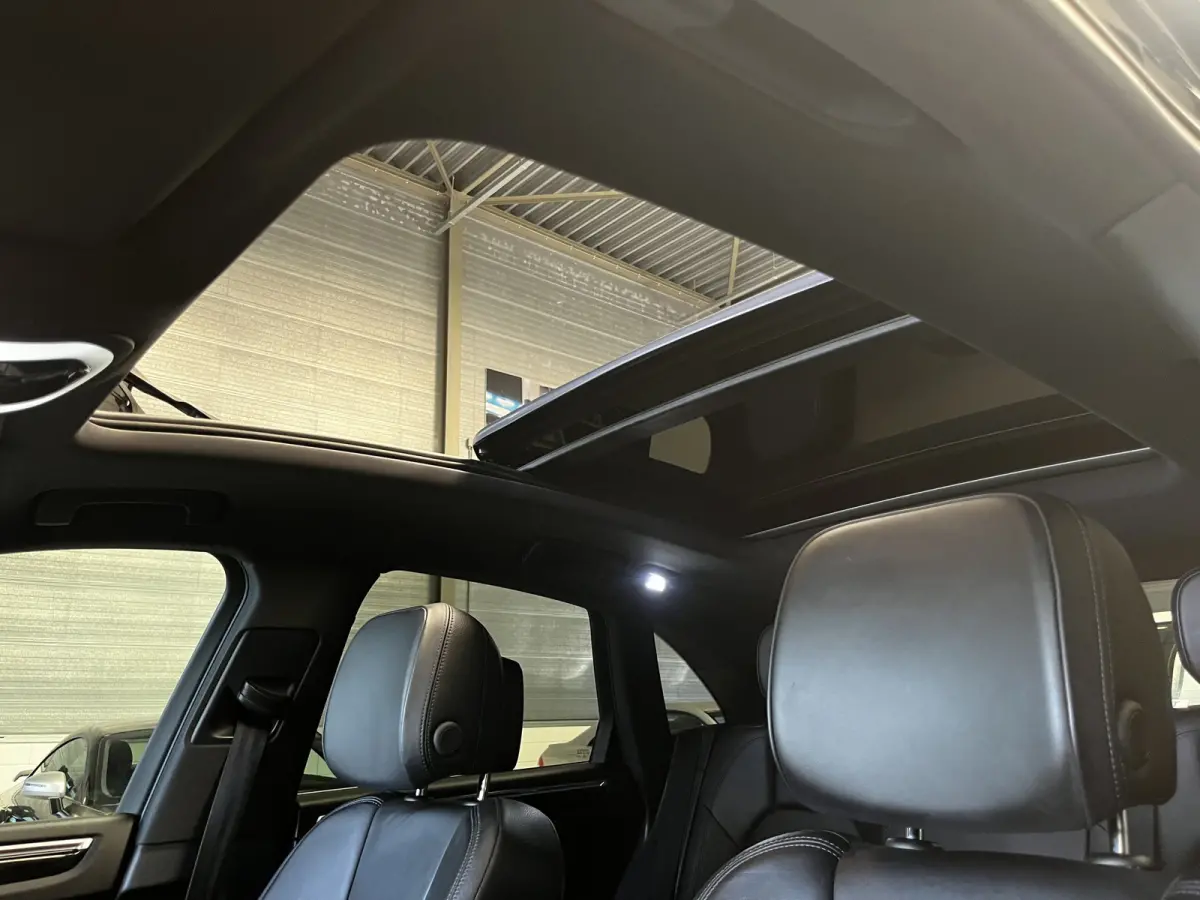 3.0 S Bose, Navi, Pano, 21inch, Luchtvering