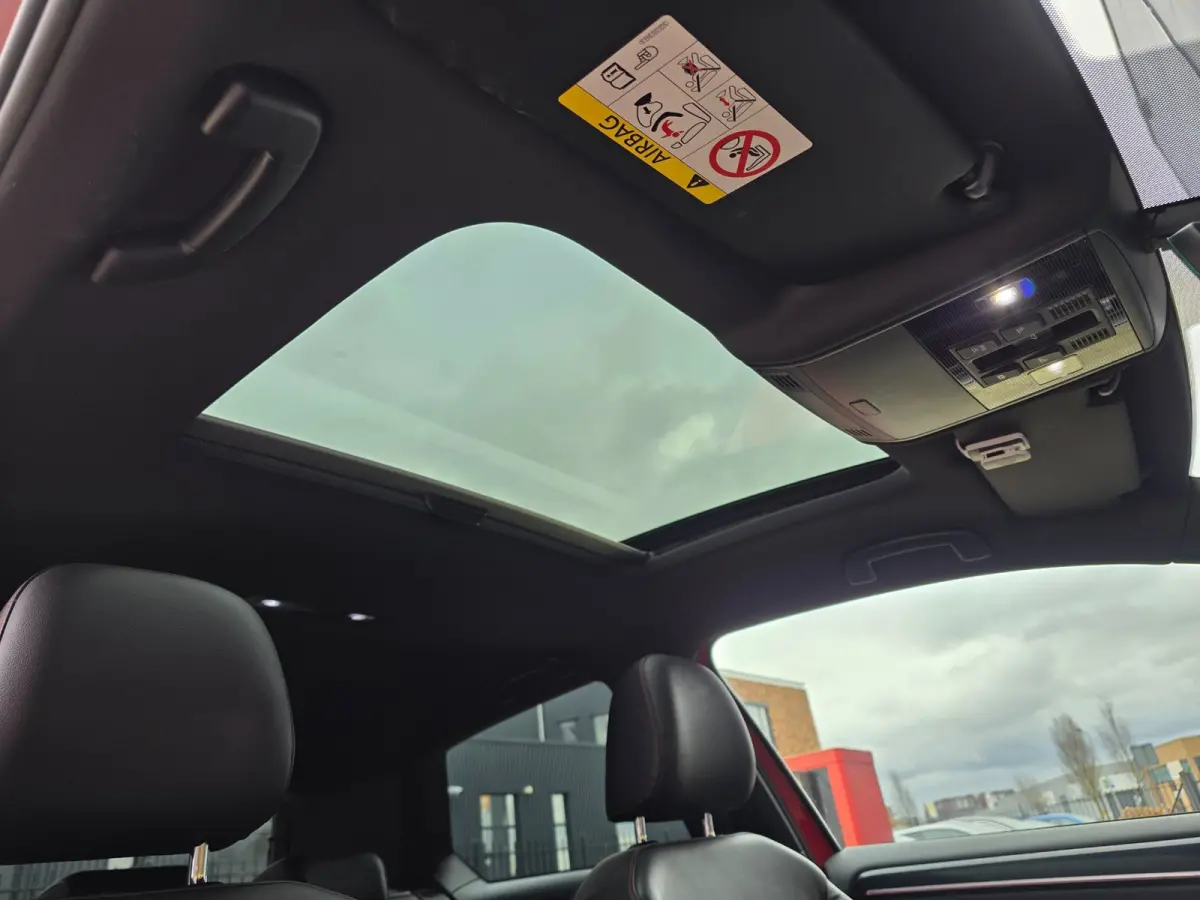 2.0 TSI GTI Clubsport / 265-360PK / NAP / UNIEK !! / NWE TURBO / PANO / DYNAUDIO / CAMERA / CARPLAY / '19 !
