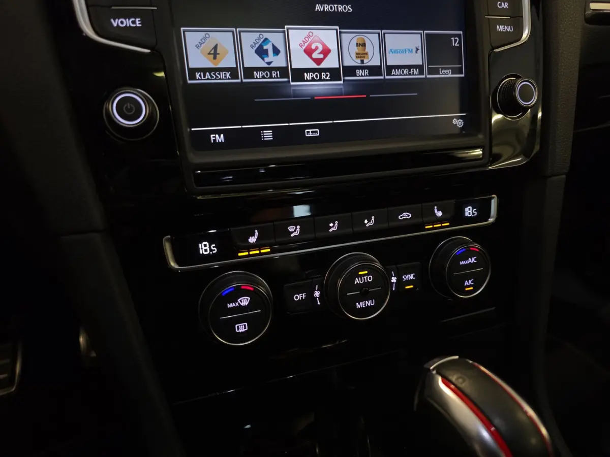 2.0 TSI GTI Clubsport / 265-360PK / NAP / UNIEK !! / NWE TURBO / PANO / DYNAUDIO / CAMERA / CARPLAY / '19 !
