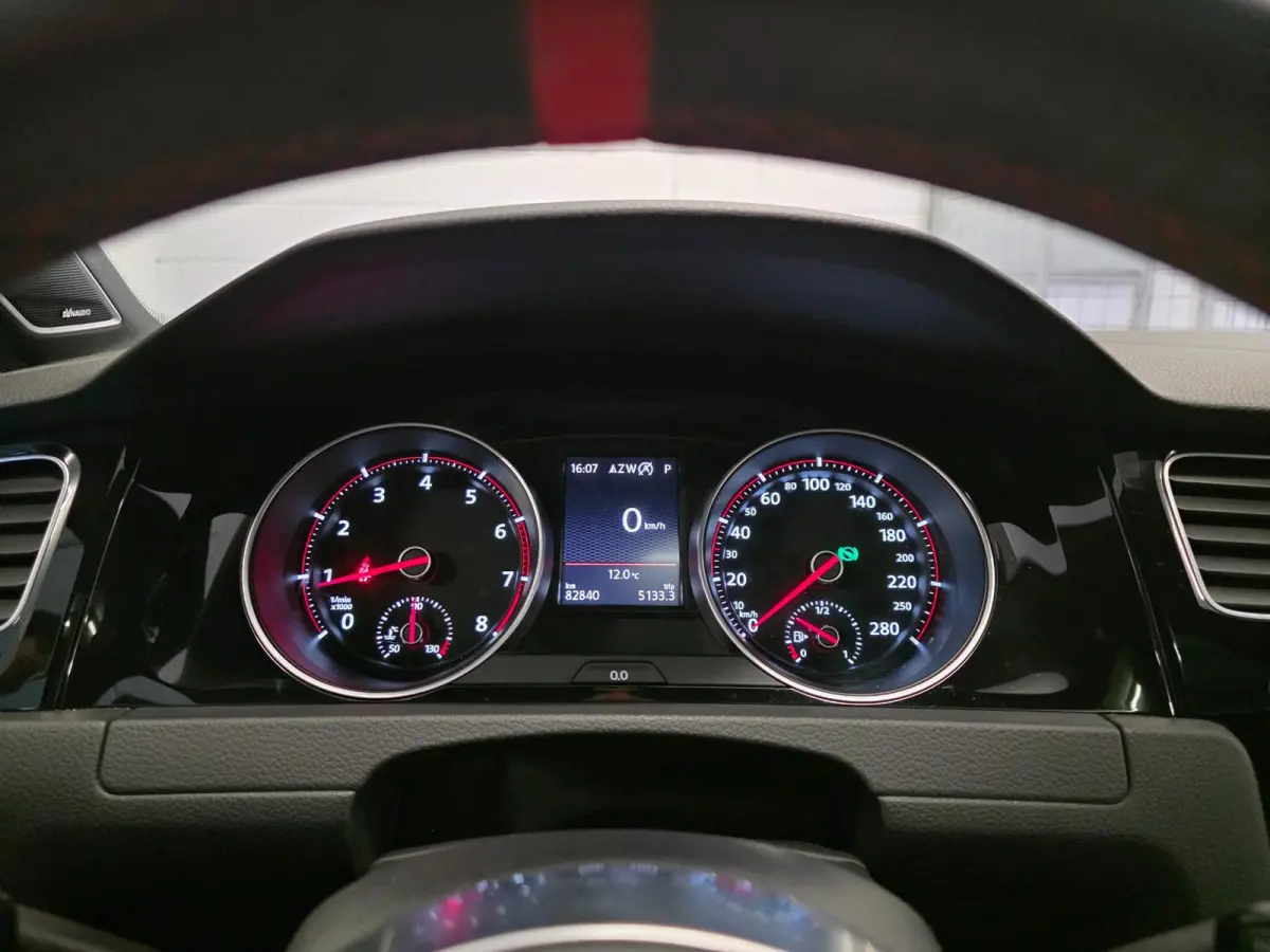 2.0 TSI GTI Clubsport / 265-360PK / NAP / UNIEK !! / NWE TURBO / PANO / DYNAUDIO / CAMERA / CARPLAY / '19 !