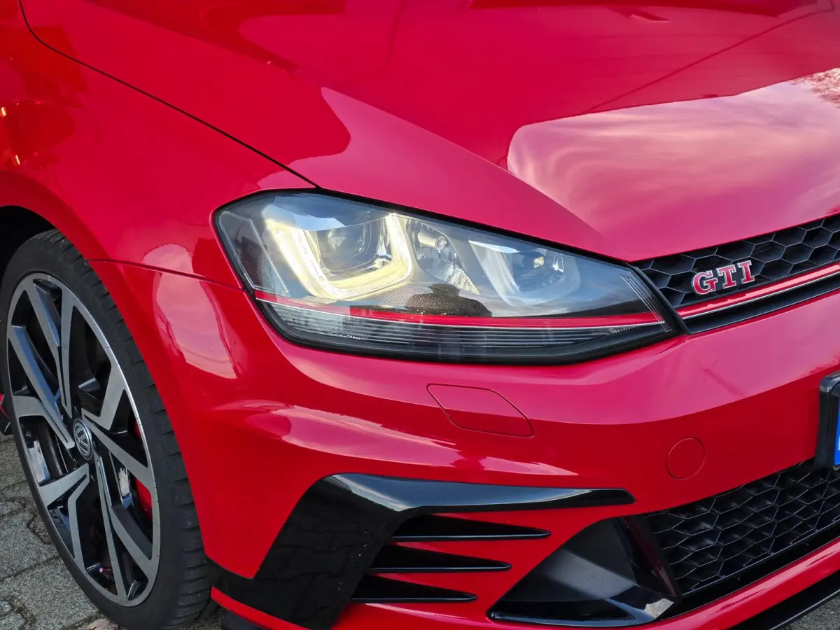 2.0 TSI GTI Clubsport / 265-360PK / NAP / UNIEK !! / NWE TURBO / PANO / DYNAUDIO / CAMERA / CARPLAY / '19 !