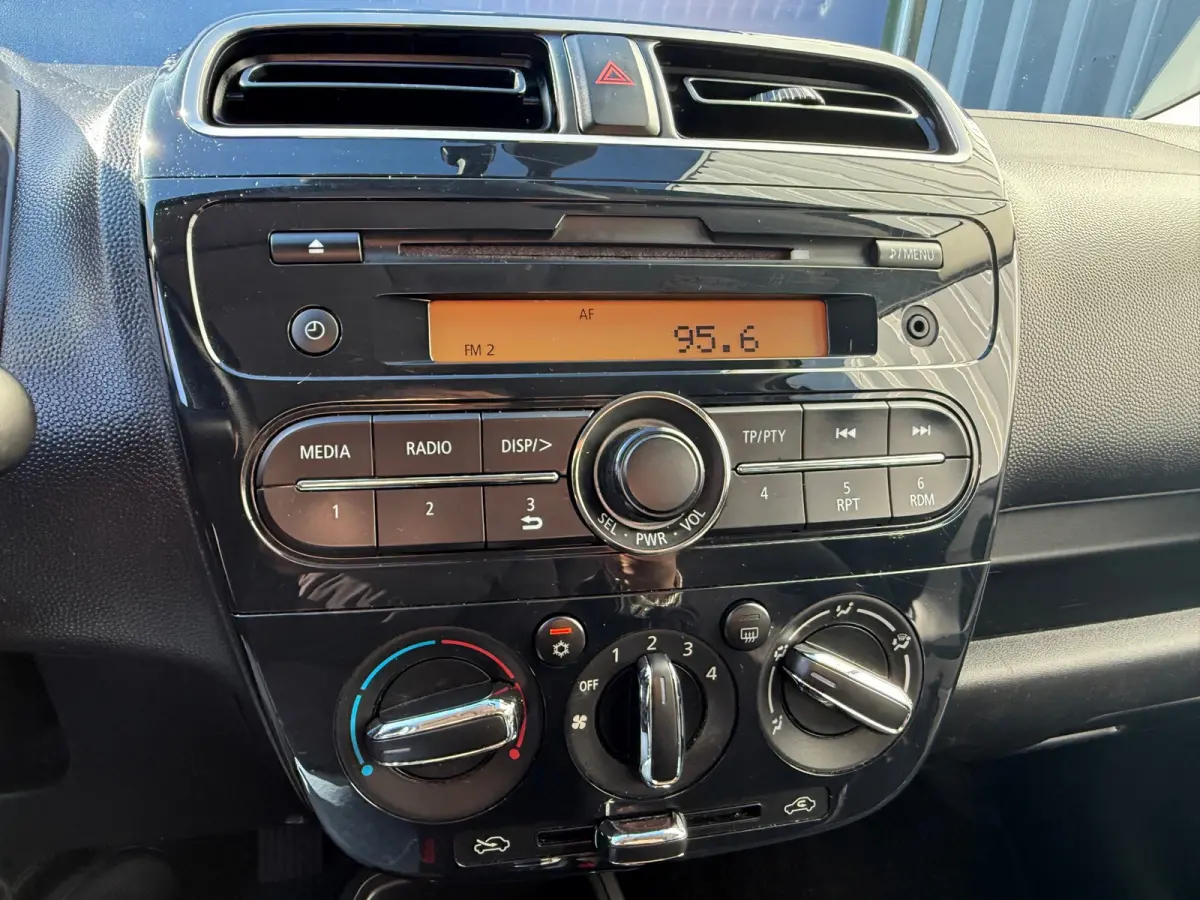 1.0 Intense Airco,ElektrischeRamen,5Deurs,DealerOnderhouden!N.A.P!Apk tot 31-08-2026!