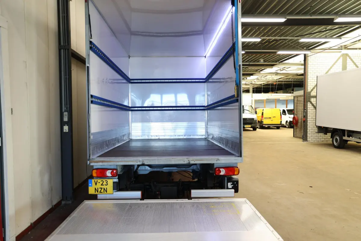 BAKWAGEN MEUBELBAK MET LAADKLEP