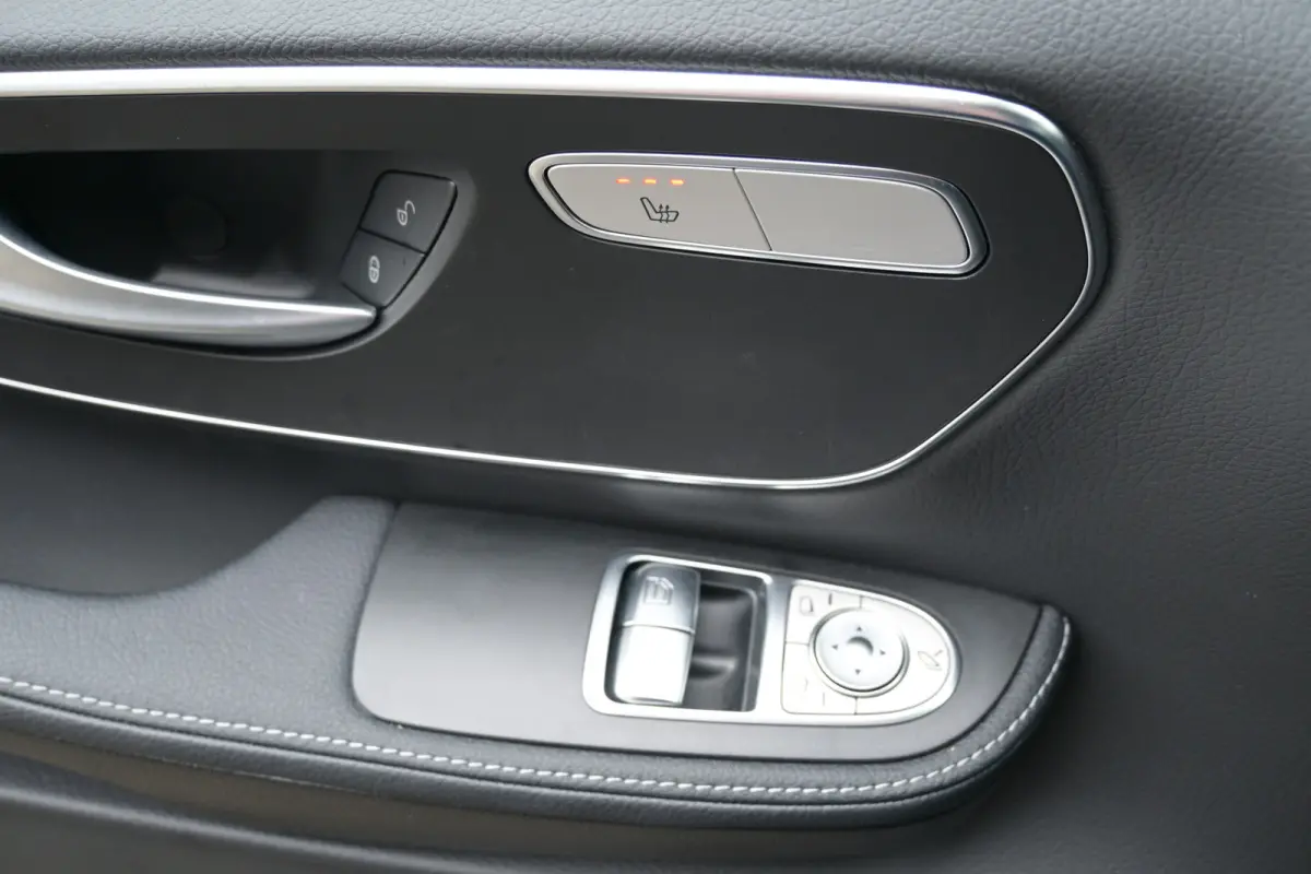300 L3 Avantgarde 90 kWh Incl BTW, 8 pers., Airmatic/Luchtvering, Comfort stoelen, Electrische deuren