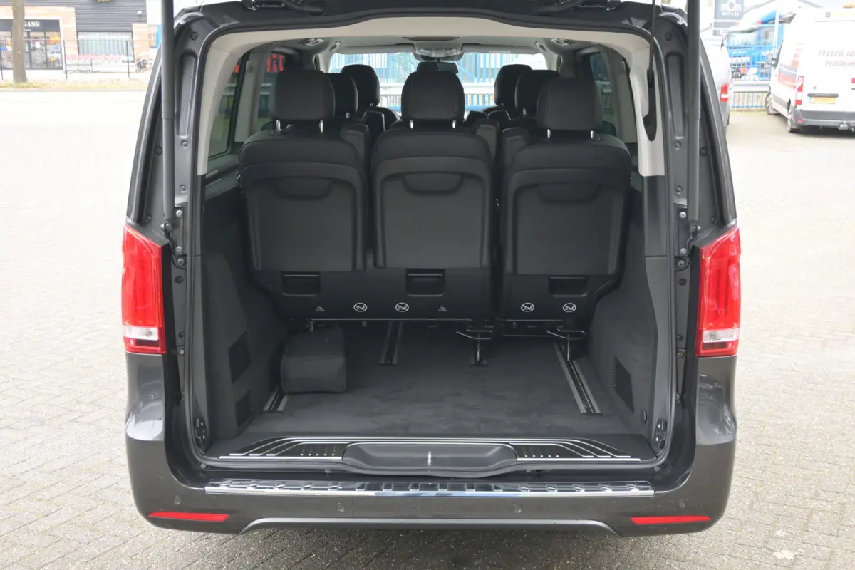 300 L3 Avantgarde 90 kWh Incl BTW, 8 pers., Airmatic/Luchtvering, Comfort stoelen, Electrische deuren