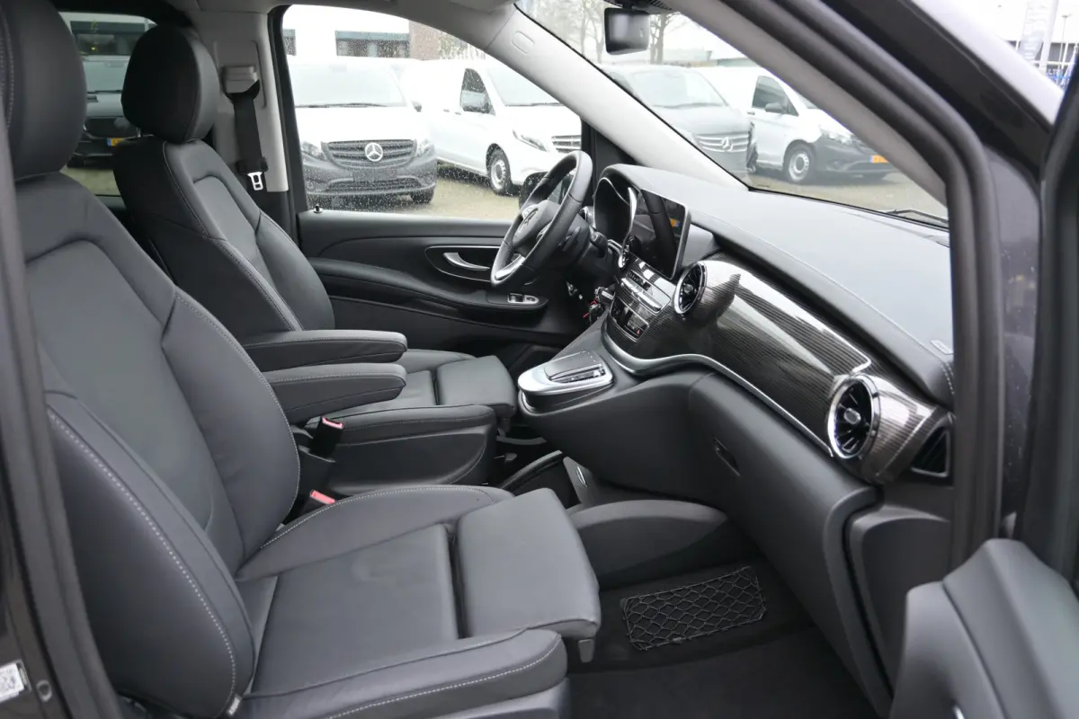 300 L3 Avantgarde 90 kWh Incl BTW, 8 pers., Airmatic/Luchtvering, Comfort stoelen, Electrische deuren