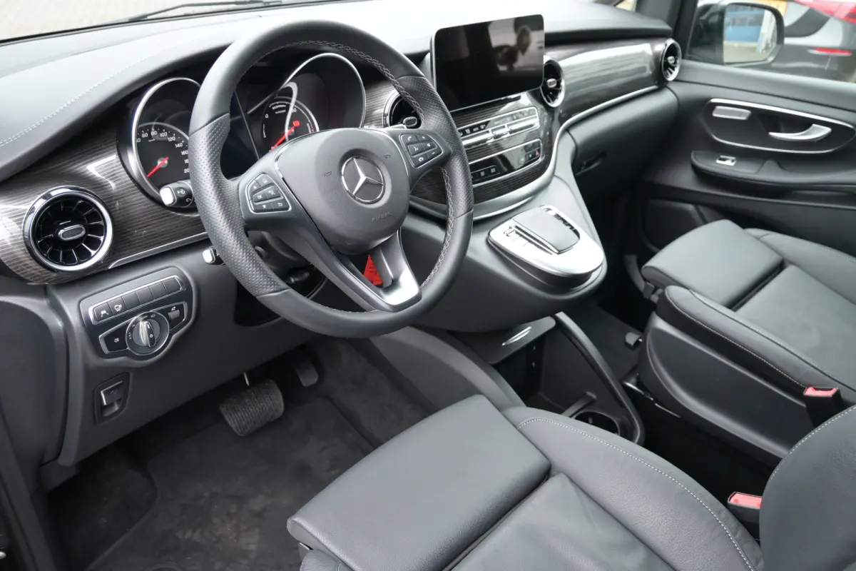 300 L3 Avantgarde 90 kWh Incl BTW, 8 pers., Airmatic/Luchtvering, Comfort stoelen, Electrische deuren