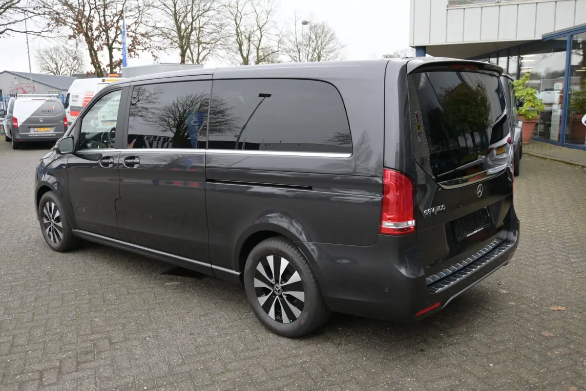 300 L3 Avantgarde 90 kWh Incl BTW, 8 pers., Airmatic/Luchtvering, Comfort stoelen, Electrische deuren