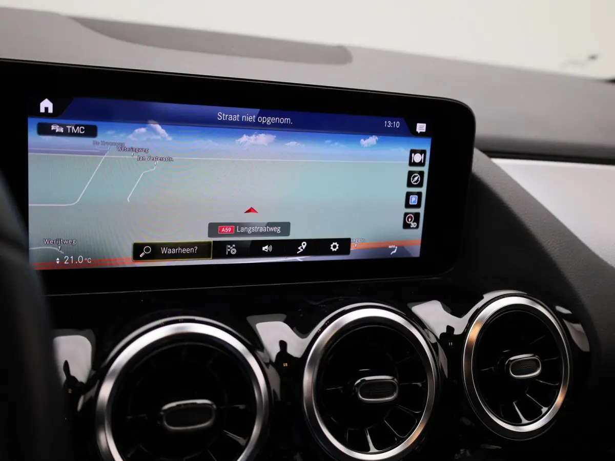 180 Business Line AUTOMAAT | NAVIGATIE | WIDESCREEN | CAMERA | CRUISE | CLIMA | PDC | LMV | SPORSTOELEN | HALF LEER | ELEKTRISCHE KOFFERKLEP | STOELVERWARMING | 12 MAANDEN BOVAG GARANTIE |